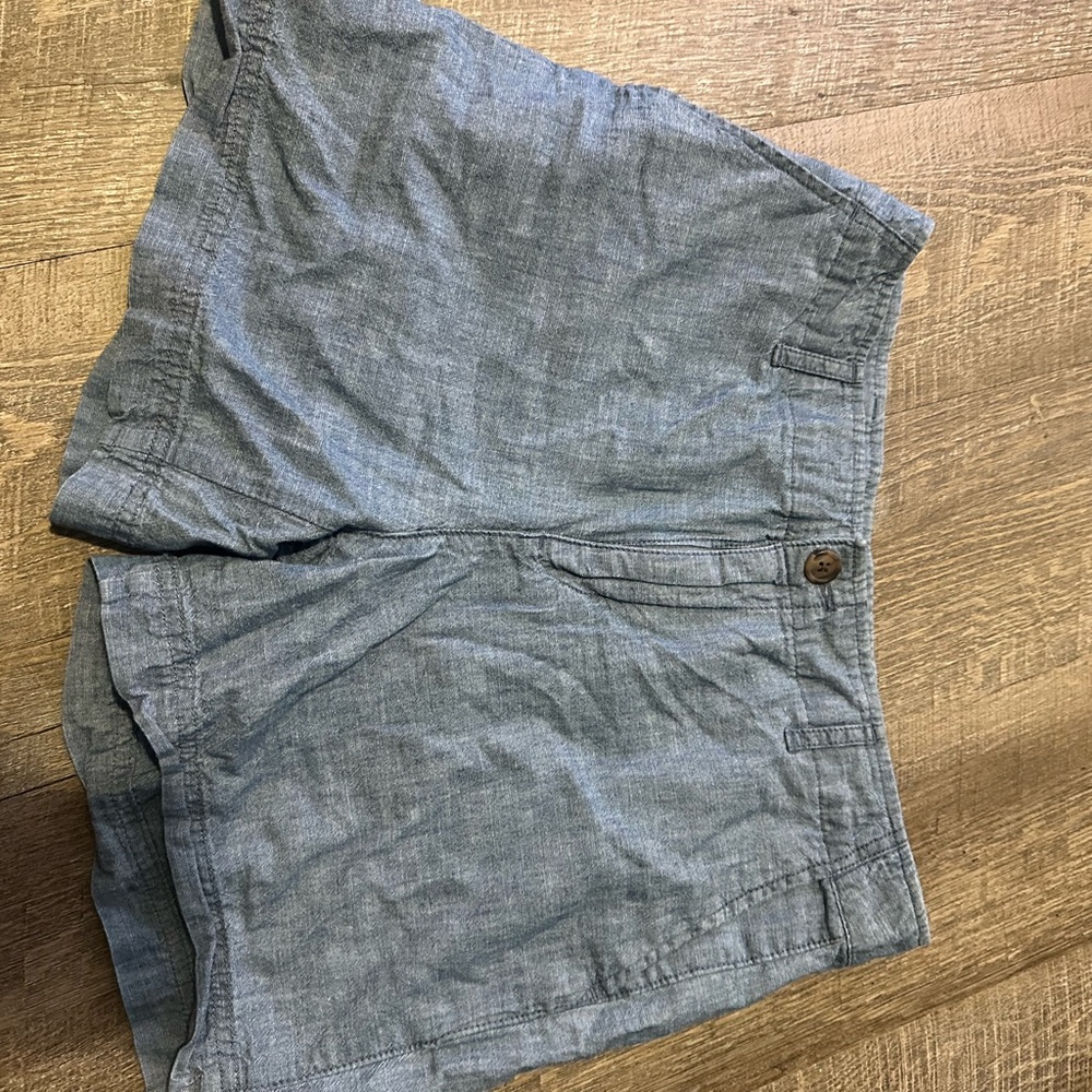 Light Blue Women's Linen-Blend Shorts